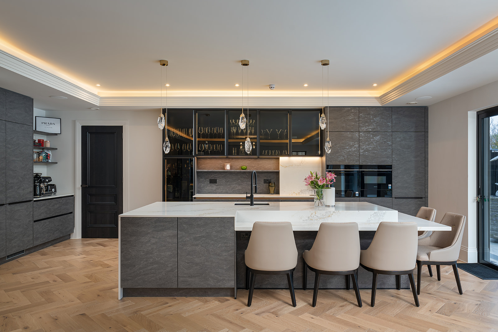 How to Choose a Kitchen Colour You Won’t Regret in Five Years